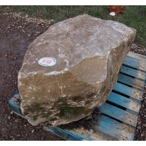 618 - Large rockery stone