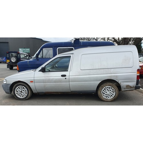 432A - Ford Escort 55Td van mk6, 1999. 1753cc 
Runs and drives, would make a good project, Declared Cat C o... 