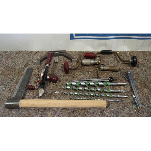 423 - Hand operated drills, drill bits and precision tools