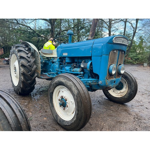 505 - Fordson Super Dexta tractor. 1964. Runs and drives, fitted with PUH. Seat in office. Reg. JHR 55IB. ... 