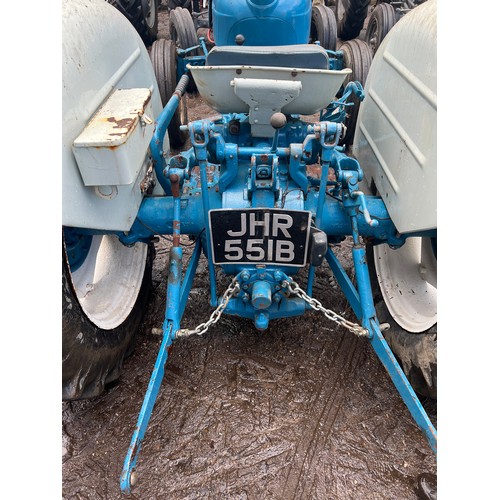 505 - Fordson Super Dexta tractor. 1964. Runs and drives, fitted with PUH. Seat in office. Reg. JHR 55IB. ... 