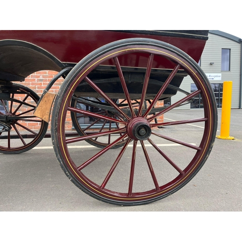 1355 - Early century 4 wheel wagonette for a single horse or a pair of horses with rebuilt wheels
