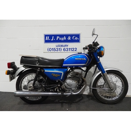 819 - Honda CD200 TB Benly motorcycle. 1983. 198cc.
Frame no. MA012101989
Engine no. MA01E2101992
Runs and... 