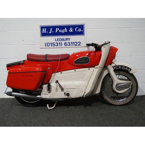 826 - Ariel Leader motorcycle. 1959. 250cc.
Engine no. T645A
Reg. VSK 644