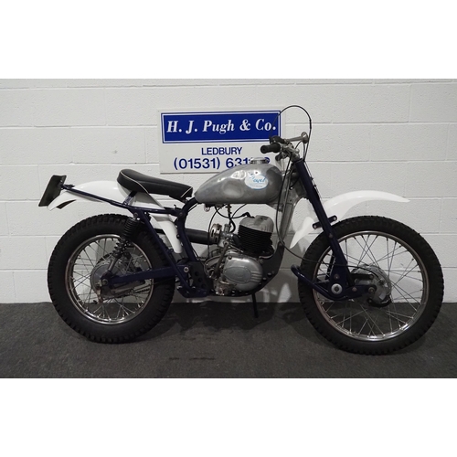 834 - Greeves Scottish Trials motorcycle. 1963. 250cc.
Frame no 24TES247
Engine no. 522D3260
Runs and ride... 