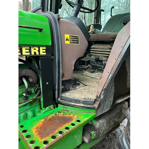 479 - John Deere 3650 tractor. 1991. Runs and drives. Fitted with underslung front weights. Reg J485 WVW