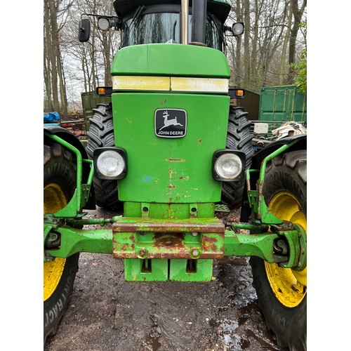 479 - John Deere 3650 tractor. 1991. Runs and drives. Fitted with underslung front weights. Reg J485 WVW