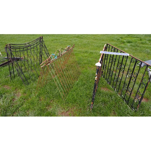 125 - 3 Sets of drive gates