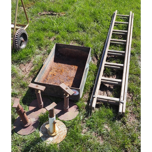 436 - Cast iron tank, stands and ladder