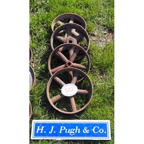 542 - Cast iron wheels - 4