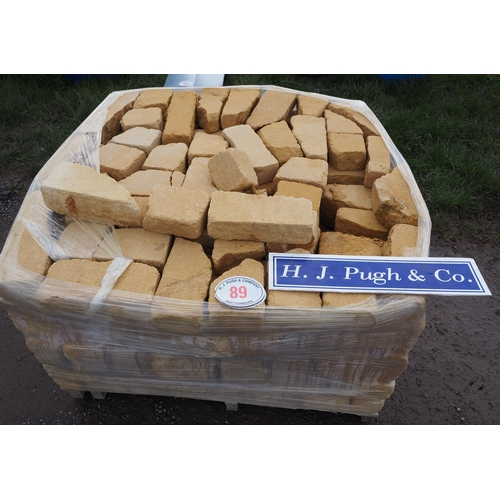 89 - Pallet of Cotswold stone bricks