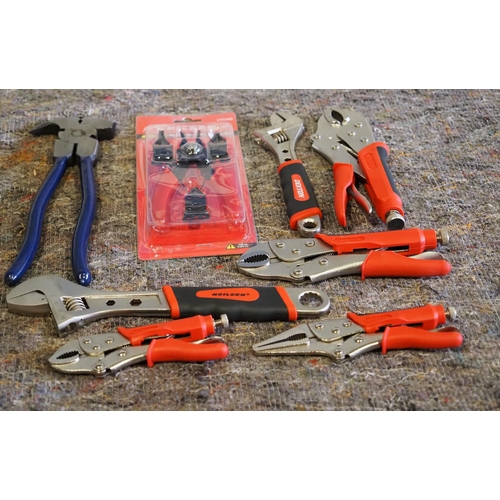 690 - Pliers, grips and spanners - 8