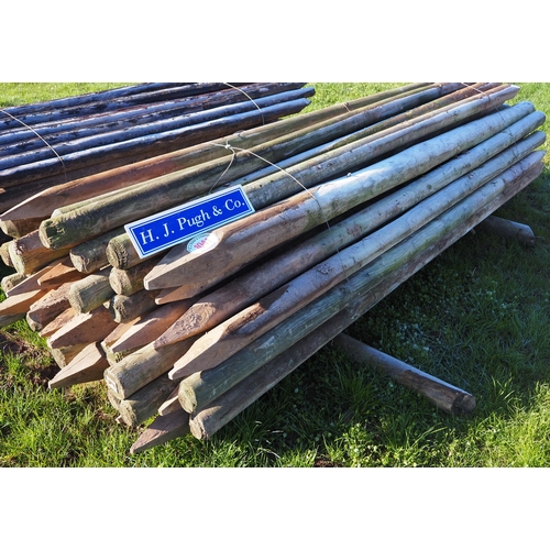 1041 - Hop poles 10ft approx. 40