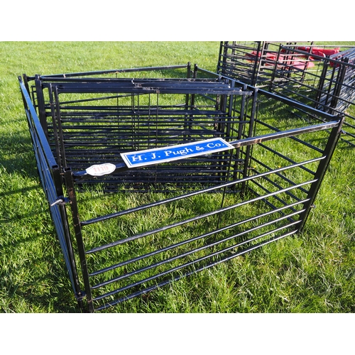 1119 - 5ft Black hurdles - 10