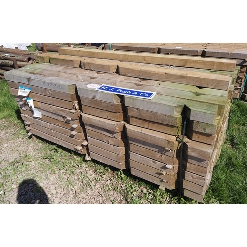 972 - Fenceposts 2.1m x 125 x 75 - 90