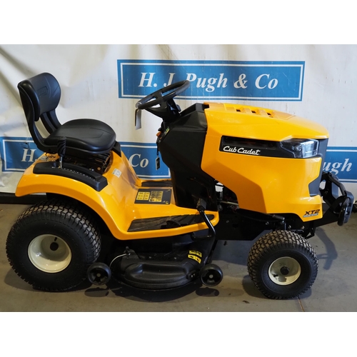 565 - Cub Cadet XT2 PS107 ride on mower, hydrostatic drive, good working order, very little use only 35 ho... 