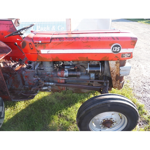 1399 - Massey Ferguson 135 tractor. Runs and drives. Showing 9418 hours. Reg. VYB 397B