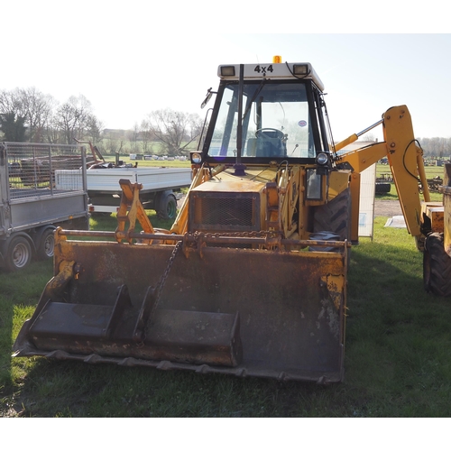 1425 - JCB 3CX Sitemaster. Runs and drives. C/w with extra-dig and 4 in 1 bucket. Showing 9492 hours. Reg. ... 