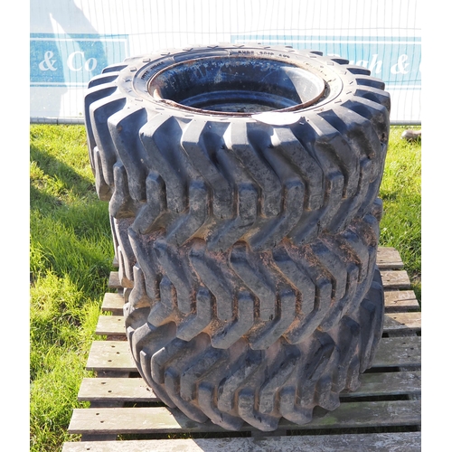 1432 - Goodyear 12-16.5 tyres and wheels - 3