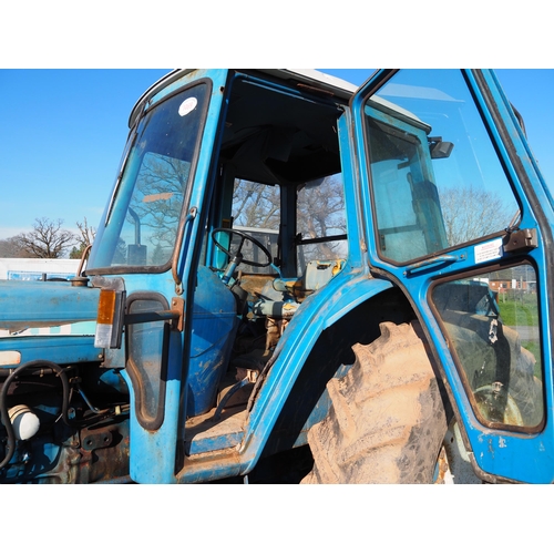 1469 - Ford 6610 tractor. Runs and drives. Column change gearbox. Fitted with rear hydraulic assistor ram. ... 