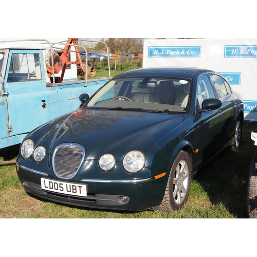 1477 - Jaguar S Type 2005, 3.0l V6.
Runs and drives, MOT until 06.02.24. Has had new brake pads and discs, ... 