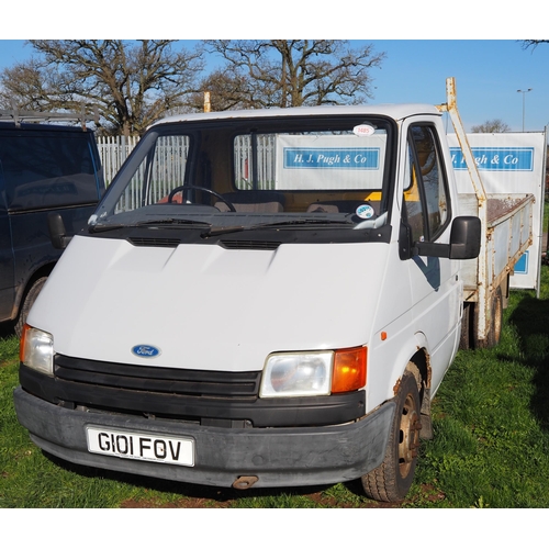 1485 - Ford Cargo/Transit. MOT until 4/01/24. Reg. G101 FOV. V5 and keys in office