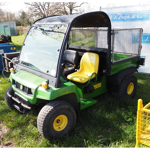 1553 - John Deere gator. Repainted, new tyres. Runs