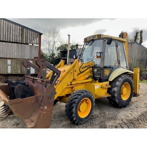 1448 - JCB 3CX. 1994. C/w 3 buckets, Low hours, new tyres. V5 and keys in office