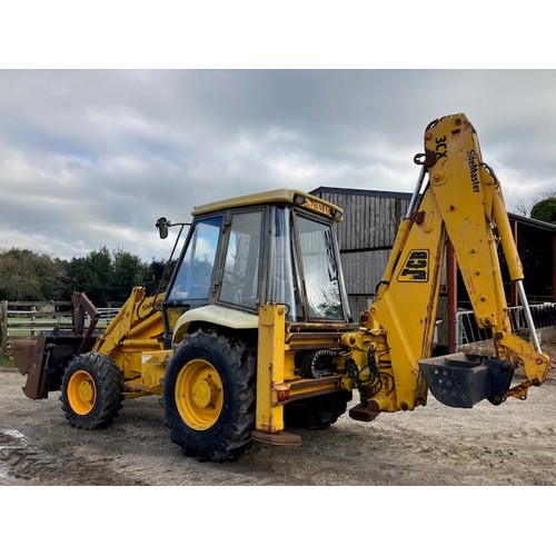 1448 - JCB 3CX. 1994. C/w 3 buckets, Low hours, new tyres. V5 and keys in office