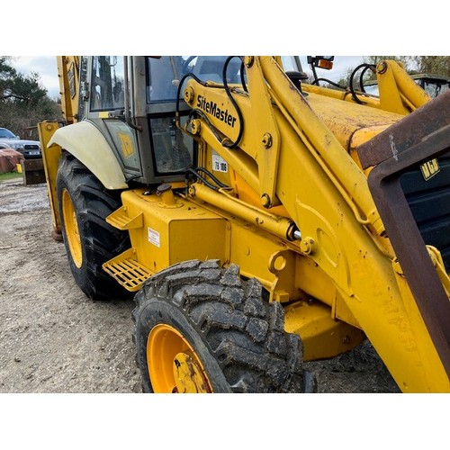 1448 - JCB 3CX. 1994. C/w 3 buckets, Low hours, new tyres. V5 and keys in office