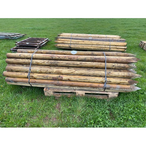 1152 - Round posts 7' x 3½