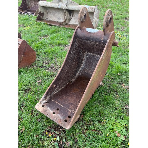 1566 - Digger bucket 1ft