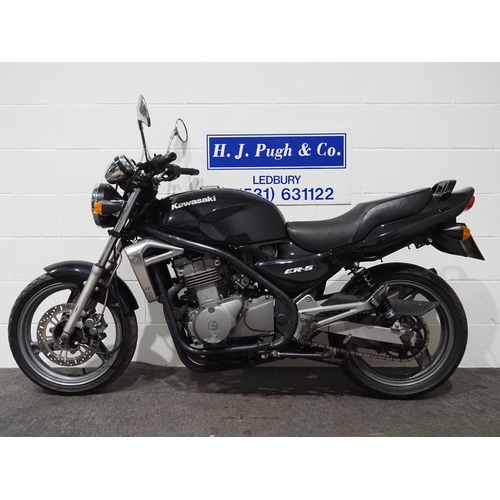 1576 - Kawasaki ER-5 motorcycle, 1997, 498cc.
Reg R382 BNA, keys