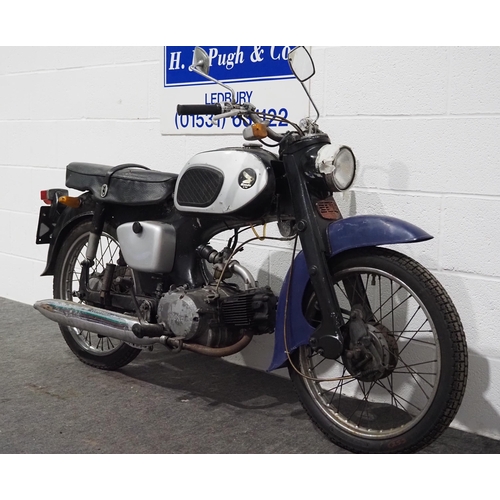 1577 - Honda C200E motorcycle, 200cc.
Engine turns over.