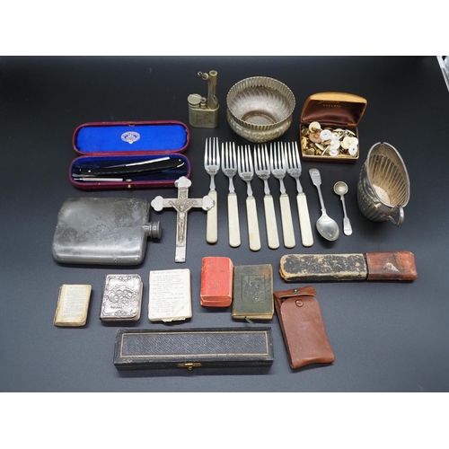 280 - Quantity of assorted silverware and plated items to include cutlery, flask, jugs, etc.