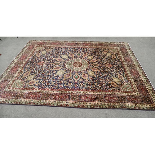 83 - Large floral woolen rug 156