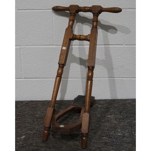 89 - Victorian boot jack