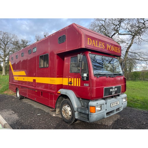 1374 - 1997 MAN 12.163 silent lorry with bunnage horse box, 4/5 horse, space for harness/carriage and winch... 