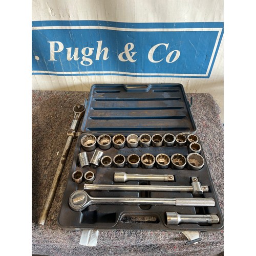 1578 - Heavy duty Draper socket set and wrench