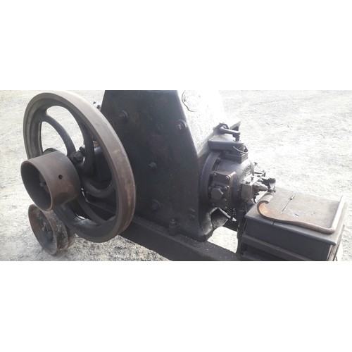 1408 - Blackstone JHSI spring injection engine, 10HP. Original condition, on trolley. Runs c/w exhaust pot