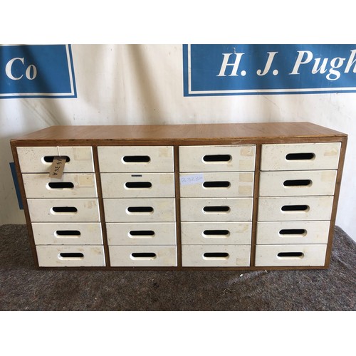 1435A - Crayons 20 drawer wooden chest