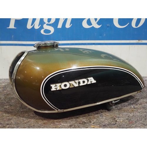 711 - Honda CB550 motorcycle fuel tank