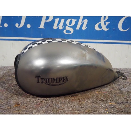 712 - Triumph motorcycle fuel tank