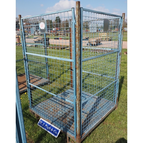 672 - Caged stillage 4 x 4ft