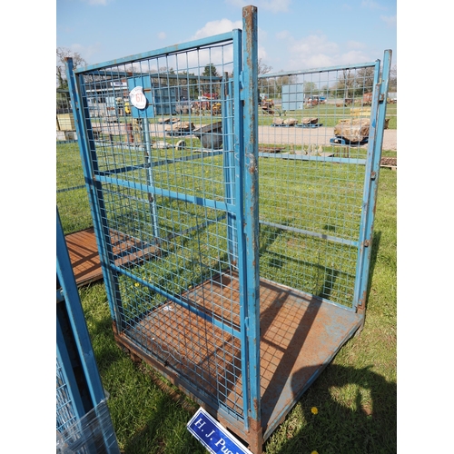 673 - Caged stillage 4 x 4ft