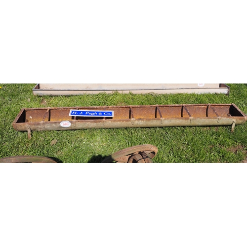 680 - Trough 8ft