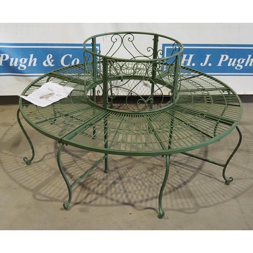 843 - Metal tree surround bench