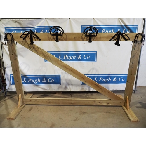 851 - Saddle and harness rack stand