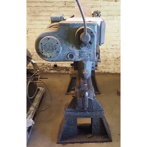 153 - Pullmax type P5-2 metal worker