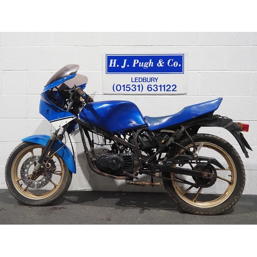 792 - Suzuki RG125 motorcycle project for spares or repairs.
Reg. F98 JDV. No docs, keys